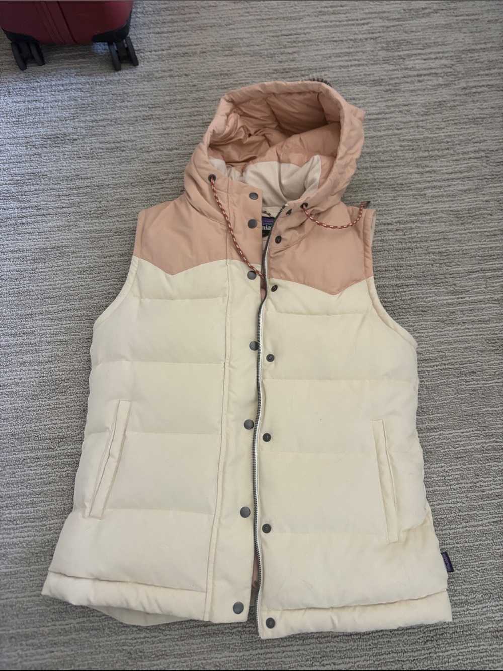 Women’s Patagonia Two-Tone Hooded Puffer Vest (size medium)